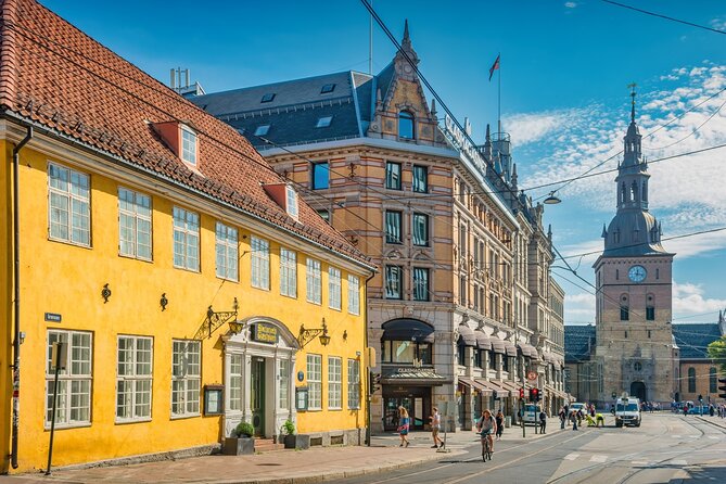 Oslo Viking Quest: Exploration Game and Tour - Oslo City Hall and the city’s public face