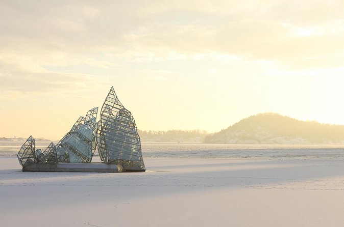 Oslo Winter Highlights Bike Tour - Karl Johans Gate and the royal center