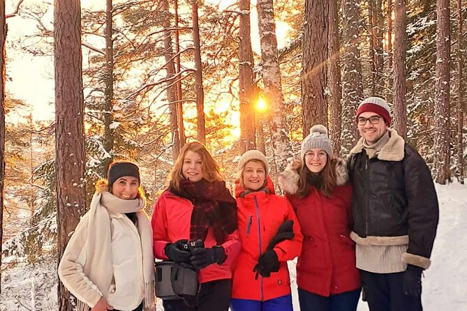 Oslo: Winter wonderland forest hike & campfire with a dog - What the $150 price really covers