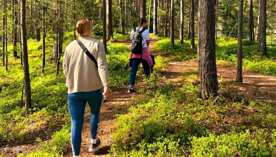 Oslo: Yoga & Hiking with a dog - From Oslo to Kolbotn in about 20 minutes