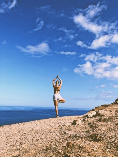 Oslo: Yoga & Hiking with a dog - A possible swim and a warm Norwegian pause