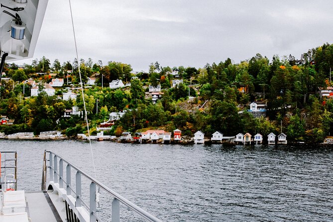 Oslofjord Sightseeing - A comfortable electric boat, inside and out