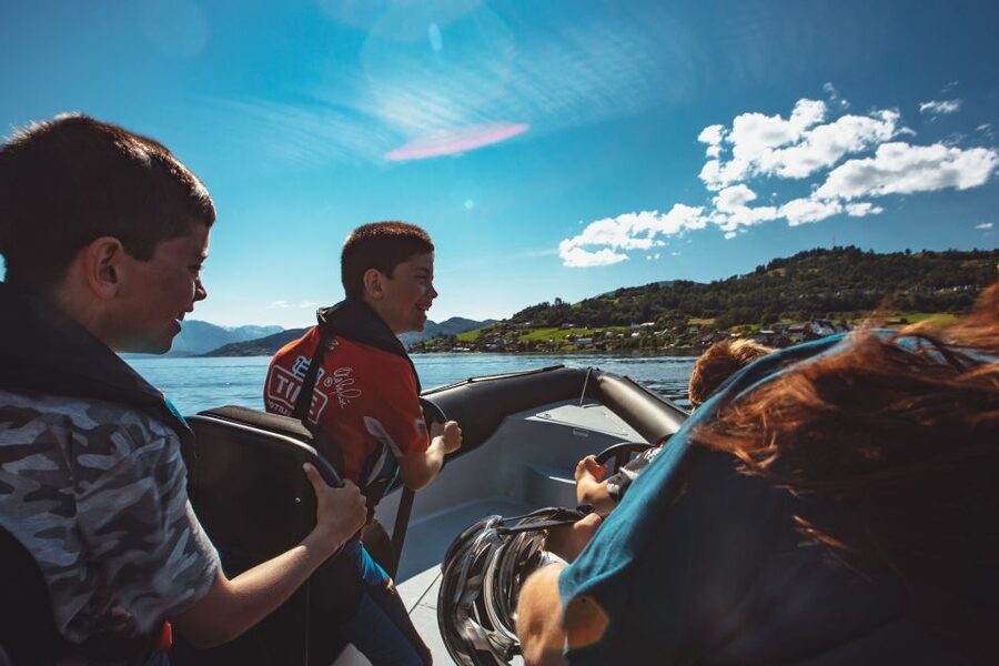 Øystese: Hardangerfjord and Fyksesund RIB Fjord Adventure - Why a RIB is the right boat for Fyksesund
