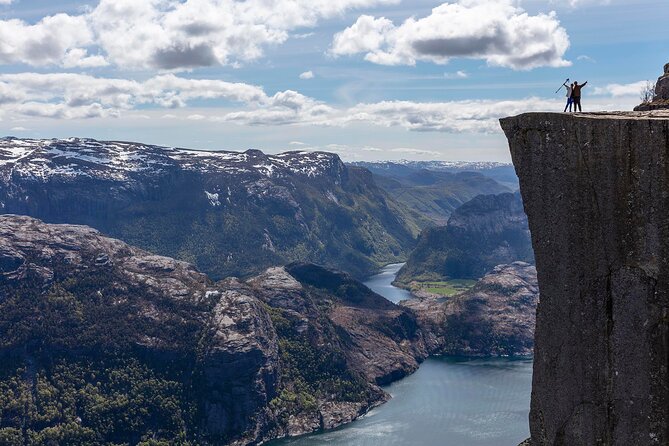 Preikestolen Hidden Trail Hike + Lunch and Canoe Trip - Why this route feels different from ordinary Preikestolen visits