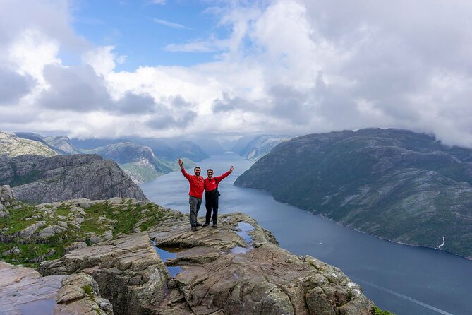 Preikestolen Hidden Trail Hike + Lunch and Canoe Trip - Lunch, breaks, and the rhythm of the day