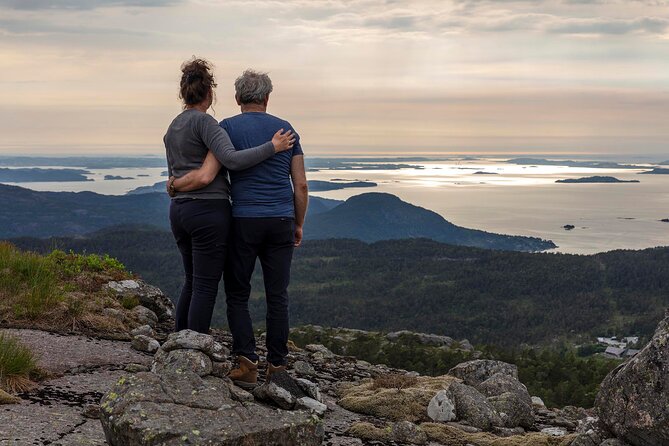 Preikestolen Hidden Trail Hike + Lunch and Canoe Trip - The descent and return to Basecamp