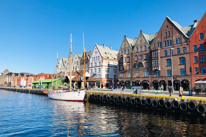 Private Bergen Walking tour with Funicular - Who should book this experience