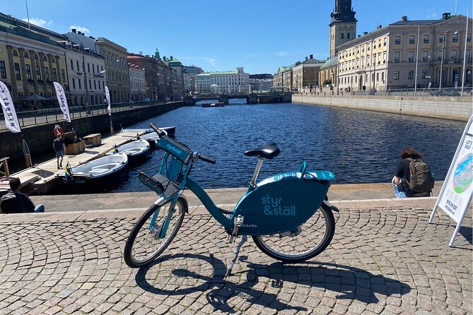 Private Bike Tour in Gothenburg with Pickup - A quick city introduction on two wheels