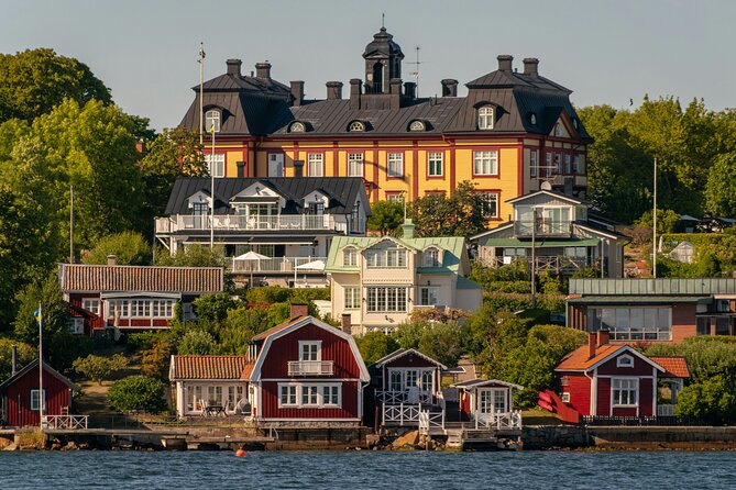 Private Boat Tour in Stockholm - Why Stockholm Makes More Sense From a Boat