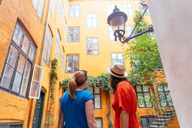 Private City Kickstart Tour: Copenhagen - The Round Tower and its extra ticket