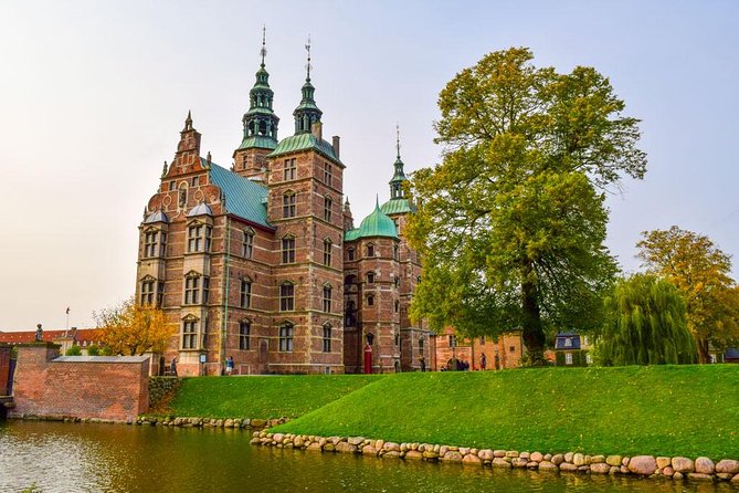 Private Copenhagen City Tour with Rosenborg Castle - Four hours, a car, and the question of value