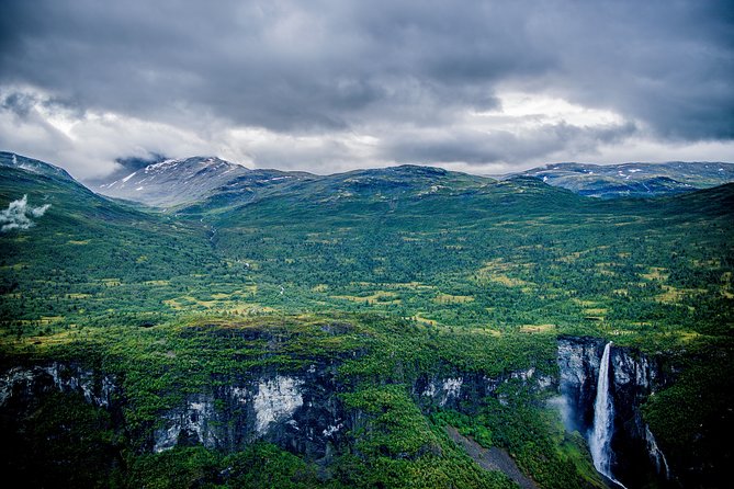 Private Full-Day Round Trip from Oslo to Sognefjord via Flåm Railway - Myrdal and Geilo: the rail connections