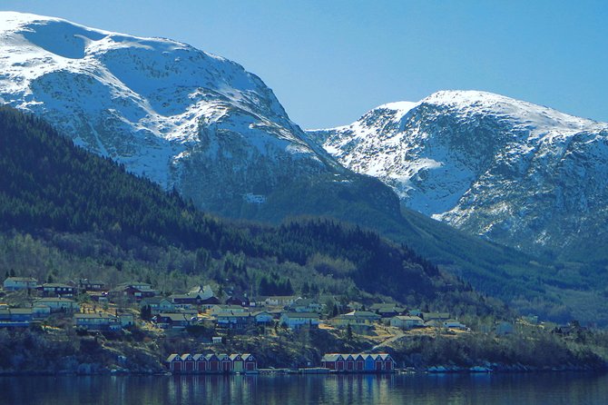 PRIVATE GUIDED TOUR: Folgefonna Glacier & Bondhus Valley from Bergen, 10 hours - Why this route works so well from Bergen