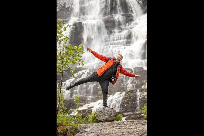 PRIVATE GUIDED TOUR: Highlights of Norway – Trip to the Sognefjord – WINTER - Dale of Norway and the road to Voss