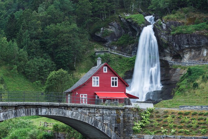 Private Guided Tour of Bergen and the Best of Norwegian Fjords - Fossen Bratte and the bridal-veil view
