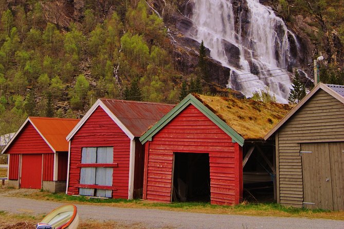 PRIVATE GUIDED TOUR: Secrets of the Fjords - the Osterfjord and Mo, 6-7 hours - Skipshelleren and a Stone Age settlement
