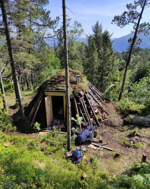 Private hiking tour Bergen mountains like a local - Shoes, clothing, and changing Bergen weather