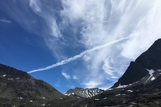 Private shore excursions Troll road in 5-7 groups - Gudbrandsjuvet shows Norway in motion