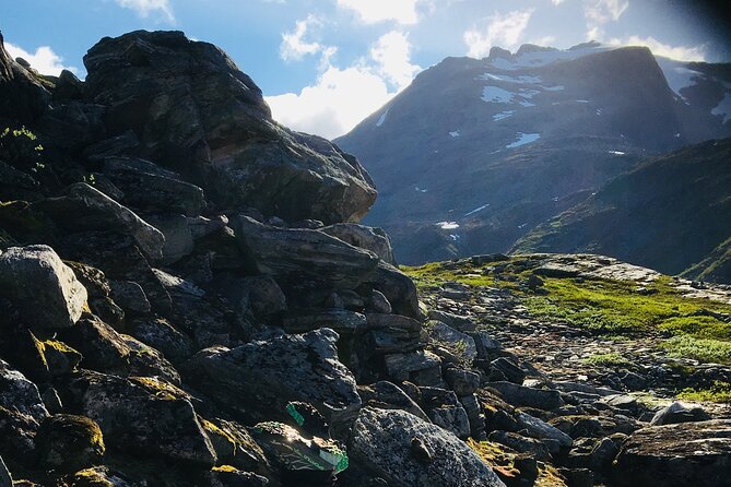 Private shore excursions Troll road in 5-7 groups - Aksla Mountain gives you the quick Ålesund view