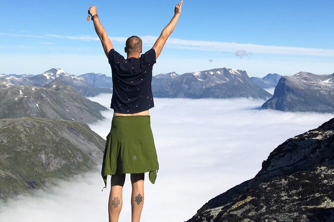 Private tour Geiranger and Glaciers 1 to 15 people - Flydalsjuvet: fifteen minutes, big views