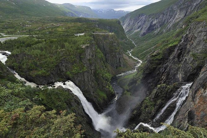 Private tour - Hardangerfjord, Voss Gondola & 4 Great Waterfalls - Steinsdalsfossen and the dry path behind the falls