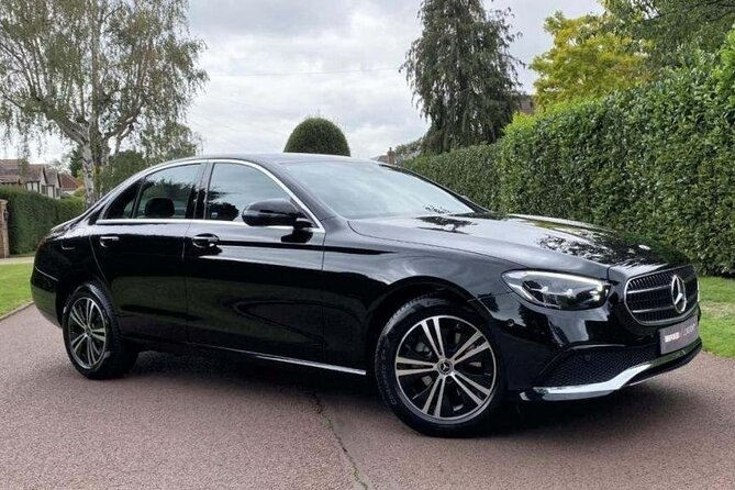 Private Transfer Copenhagen Airport CPH to Copenhagen by Sedan - A calm first ride from Copenhagen Airport