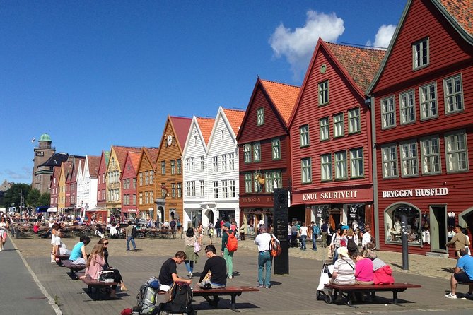 Private Transfer From Bergen Airport to City Centre - The 25-minute ride from Flesland to Bergen