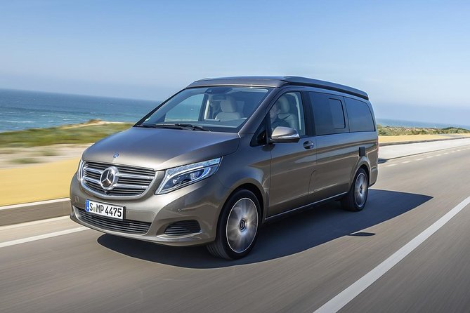 Private Transfer from Oslo City Centre to Oslo Airport - Meeting your driver at an Oslo hotel or private address