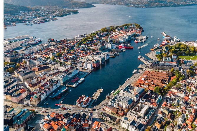 Private Walking Tour- Bergen Classics - Starting beside Bergen’s Fish Market