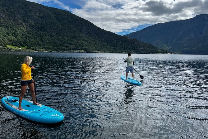 Renting SUP boards (paddle boards) - The first hour: finding your balance