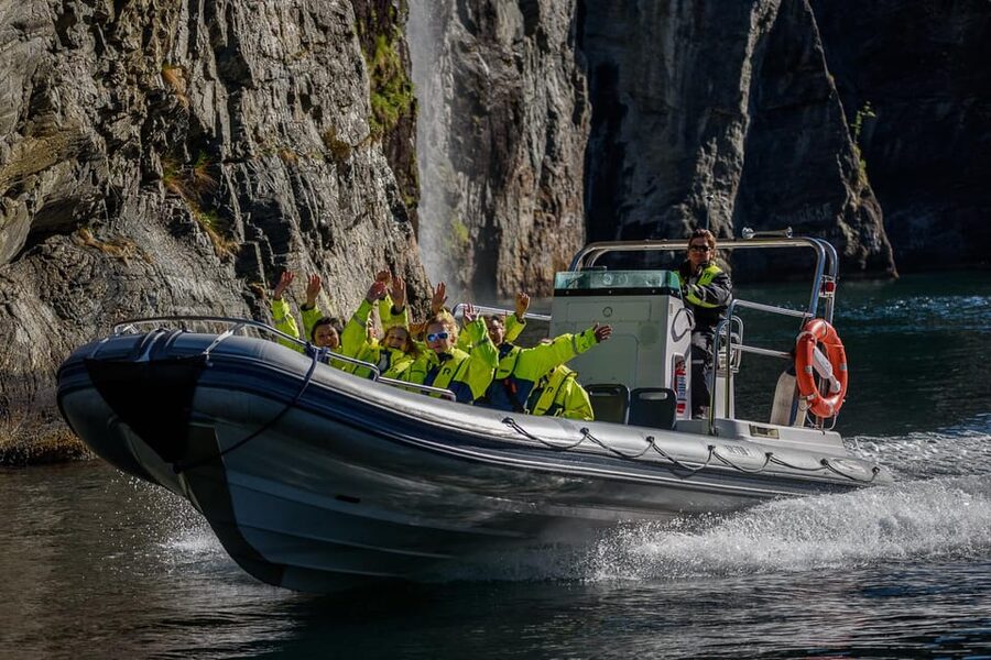 RIB Geiranger - Fjordsafari - What the boat ride feels like