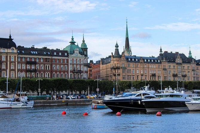 Scandinavian Art, Architecture and Design Tour in Stockholm - A short look at the Royal Dramatic Theater