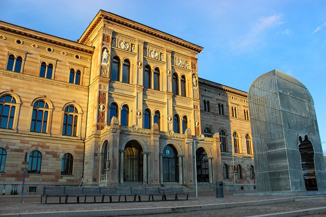 Scandinavian Art, Architecture and Design Tour in Stockholm - The final stretch near Skeppsholmen and the National Museum