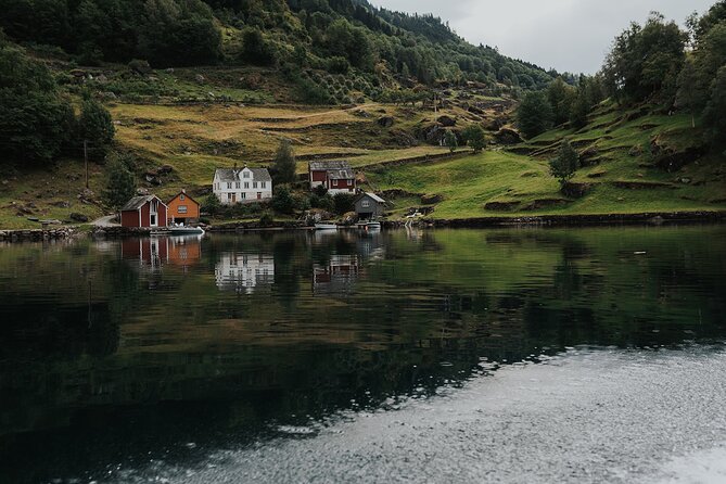 Scenic Hardangerfjord & Fyksesund RIB adventure from Norheimsund - Fyksesund, where the mountains close in