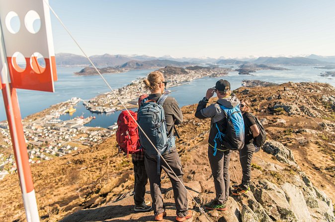 Seakayak And Hike in Ålesund - What the small group changes