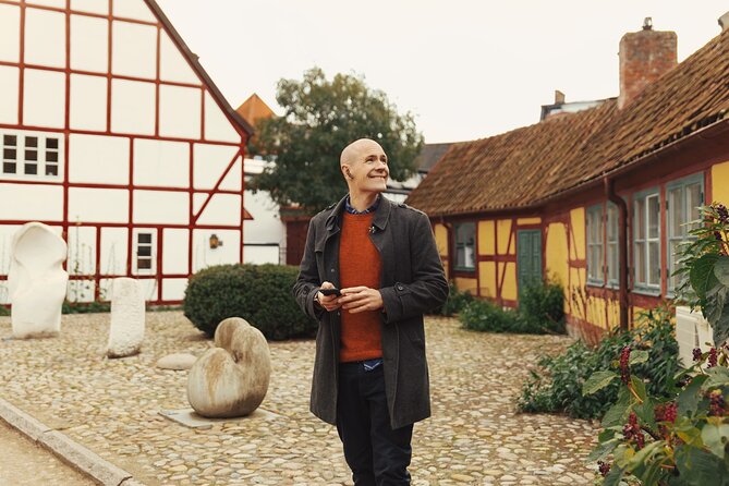 Self-Guided Audio Walking Tour Through Kurt Wallander's Ystad - Bäckahästen Kaffestugan and the first key meeting