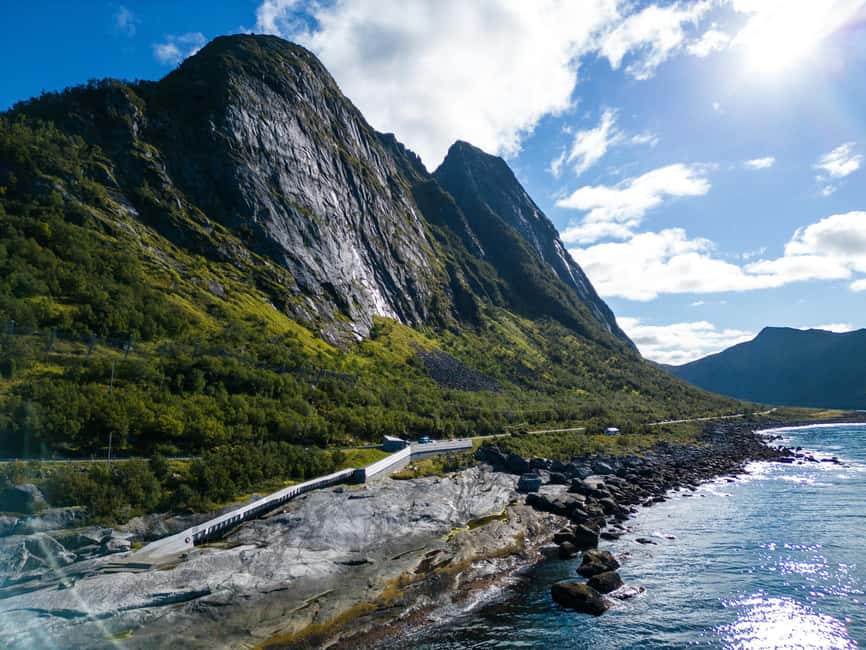 Senja: Guided Tour around Senja - What the Small 4x4 Group Means