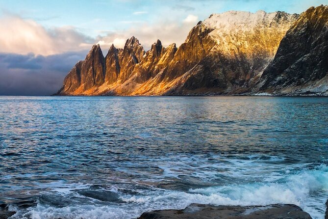 Senja Island: 4x4 Day Tour with Overlanding Senja - Bøvær: a beautiful beach in a short visit