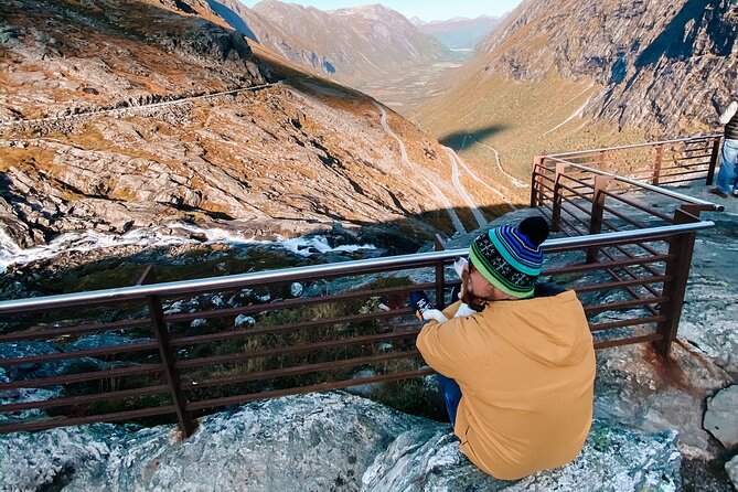 Sightseeing Tour in Trollstigen - Land of Trolls - Driving the 11 bends, when the road is open