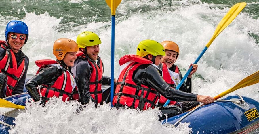 Sjoa: Unforgettable Rafting Experience - Reading the river through changing water levels