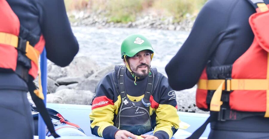 Sjoa: White Water Rafting Short Trip - Safety briefing and paddle training on land