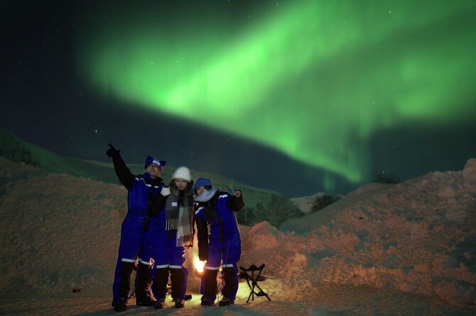 Small Northern Lights Tour Max 8 Guests Pickup and Photography - Why a small group matters on a Tromsø aurora chase