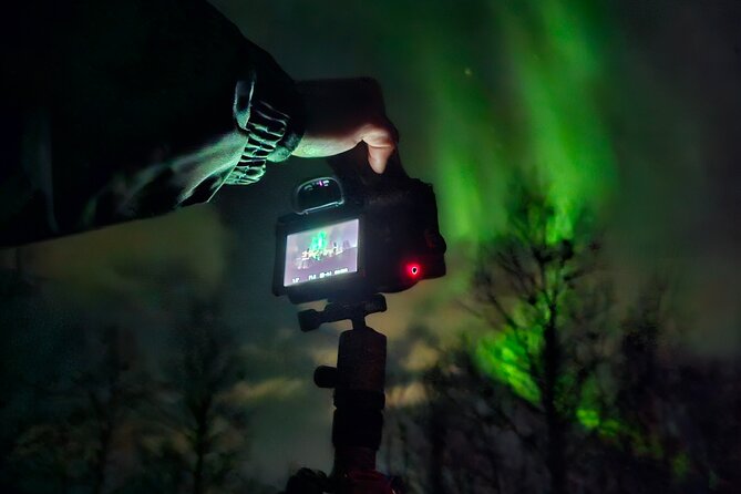 Small Northern Lights Tour Max 8 Guests Pickup and Photography - Photography that is more useful than a phone snapshot