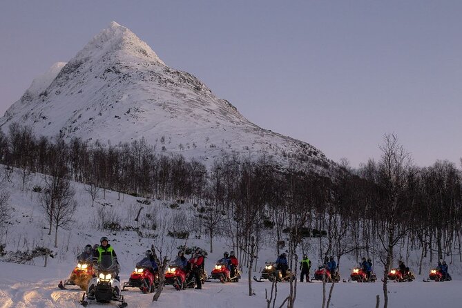 Snowmobile Evening Adventure outside Tromsø - Getting warm and ready at the wilderness center