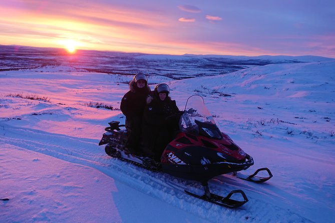 Snowmobile Safari to Lapland viewpoint - Climbing toward the Lapland viewpoint