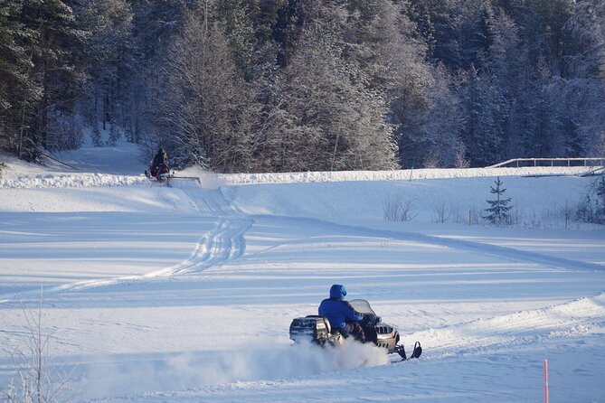 Snowmobile tour - How much riding time should you expect?