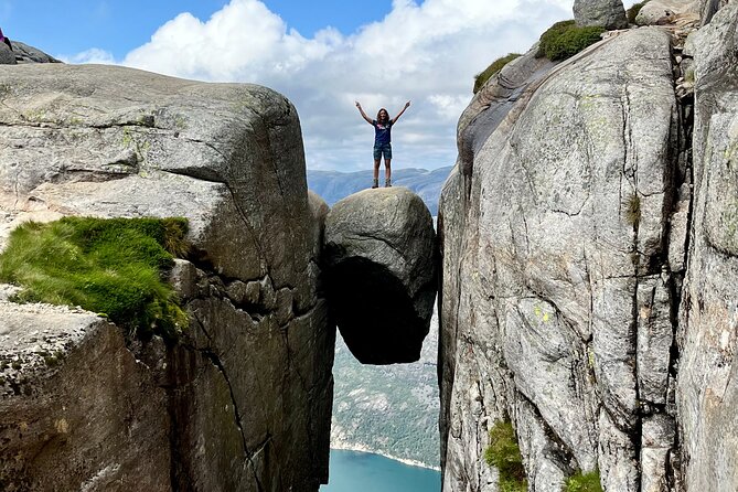 Stavanger Kjerag Hike with Guide and Transportation - Why the guide matters on this particular route
