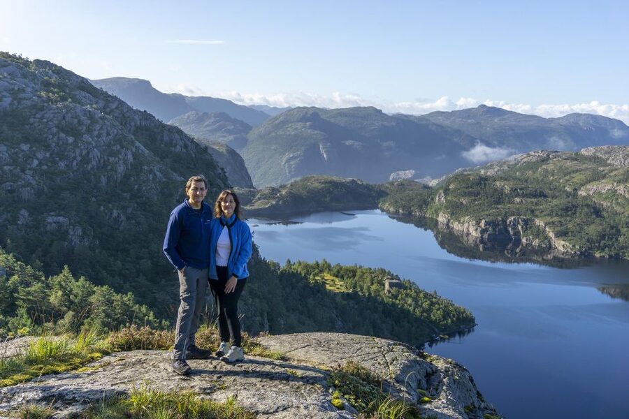 Stavanger: Preikestolen Classic Hike and Side Trail - The descent and the quieter way back