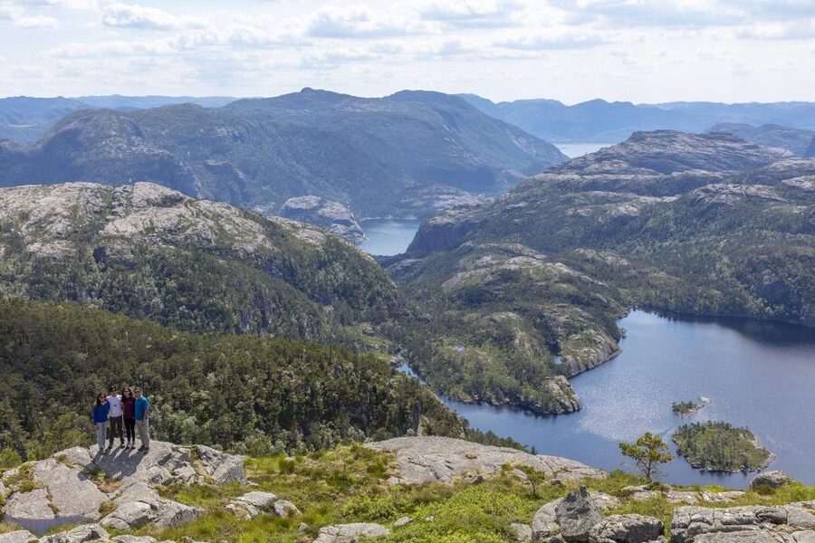 Stavanger: Preikestolen Hidden Trail Hike + Canoe + Lunch - An hour of canoeing before the climb