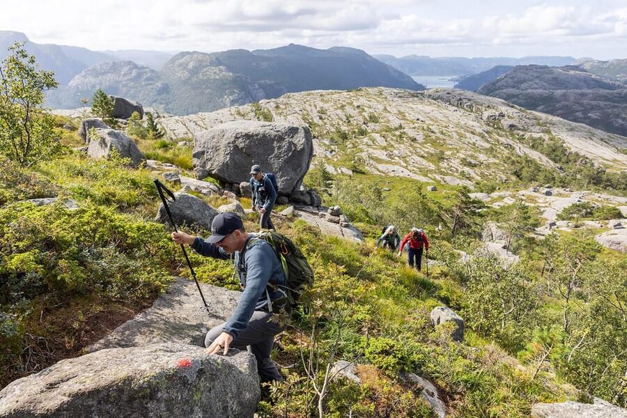 Stavanger: Preikestolen Hidden Trail Hike + Canoe + Lunch - The descent is where fitness matters